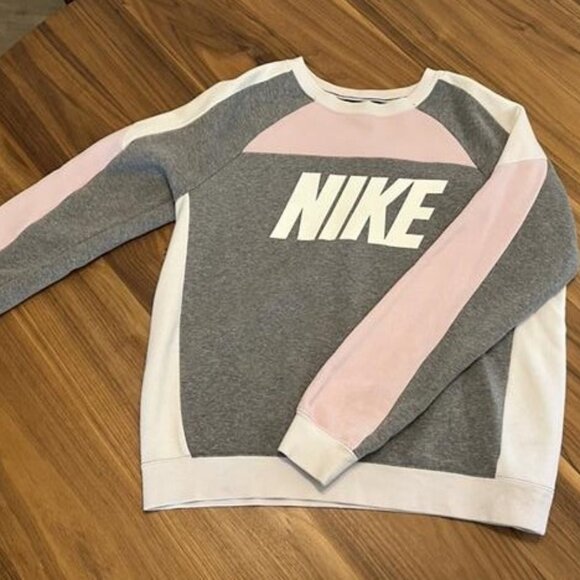 Nike Crew Neck Sweater – Size Medium - Picture 1 of 5